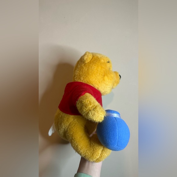 1994 Disney Mattel Winnie the Pooh plush with honeypot - Picture 7 of 7